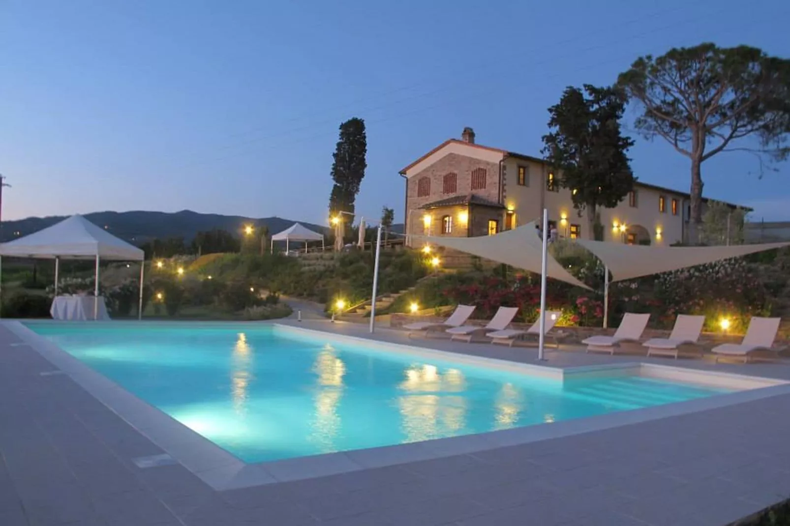 Casetta-Exterior summer