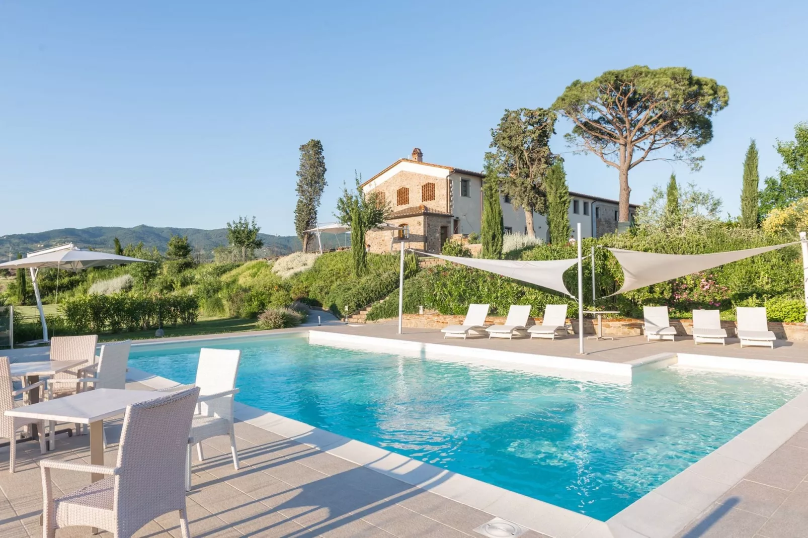 poolofhouse