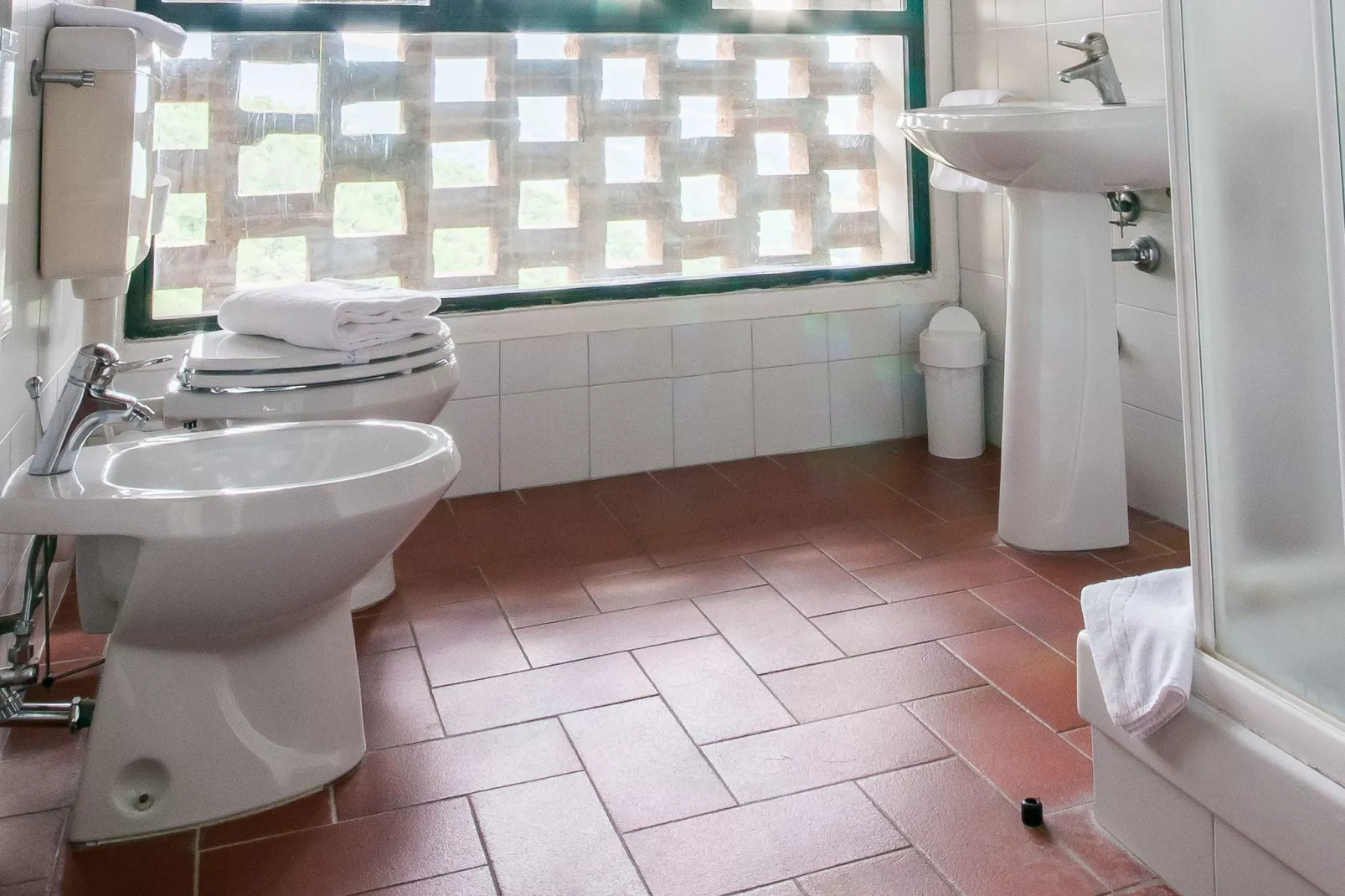 Giotto-Bathroom