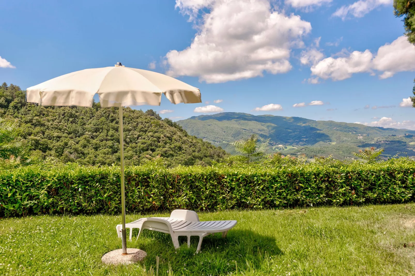 Castagno-Terrasse/Balkon