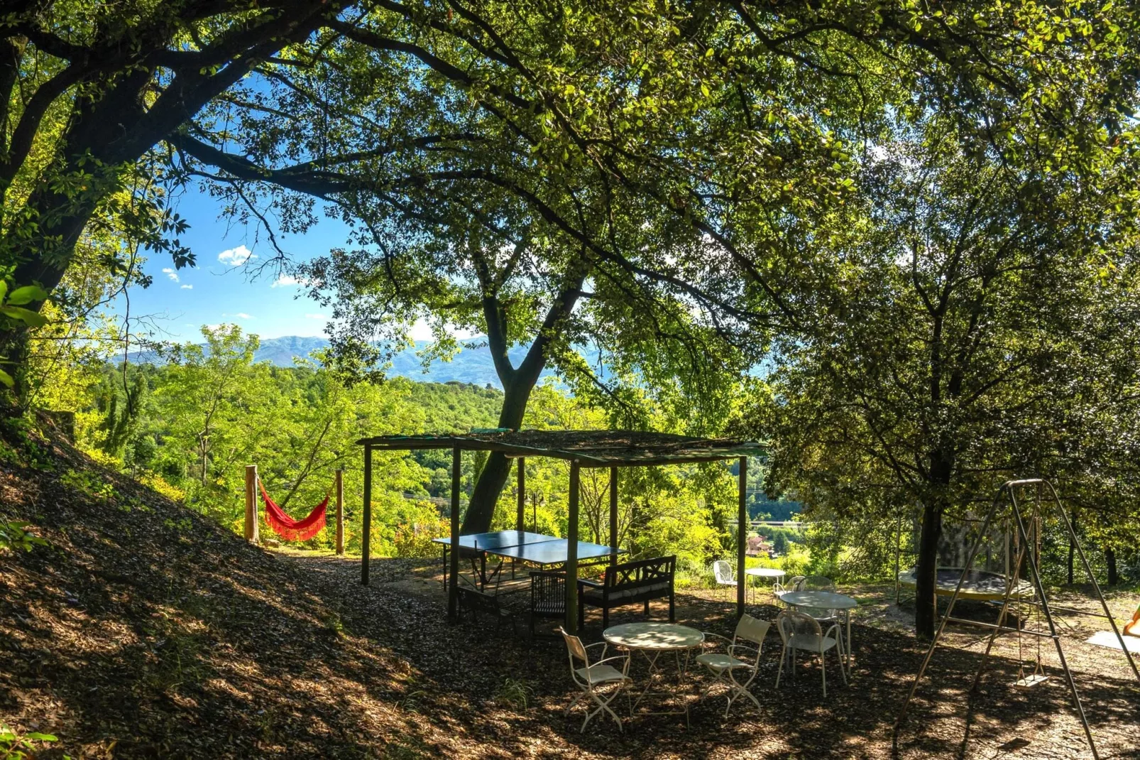 Gaville 4-Gardens summer