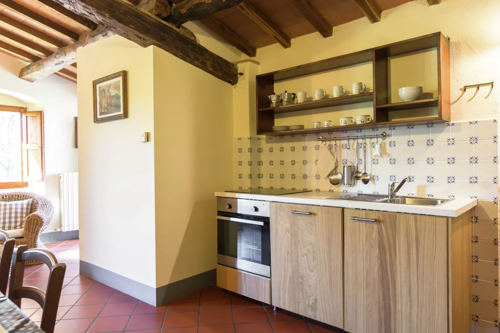 Camino Ugo-Kitchen