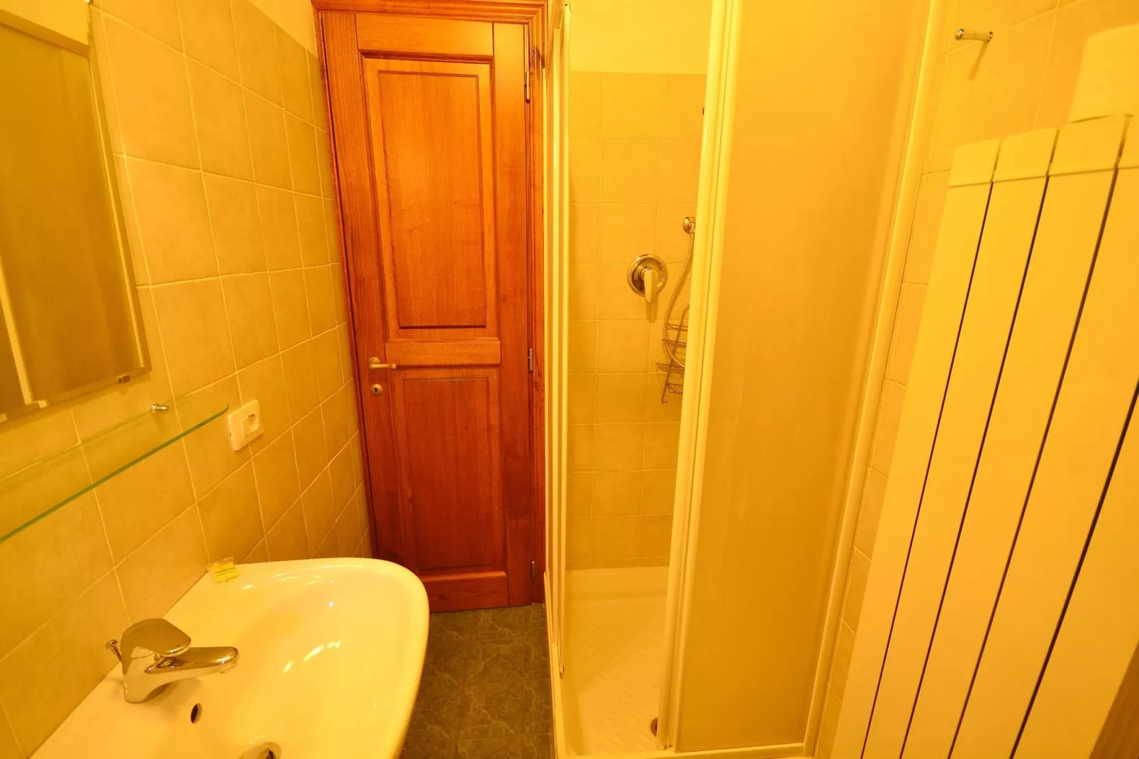 Canaiolo-Badezimmer