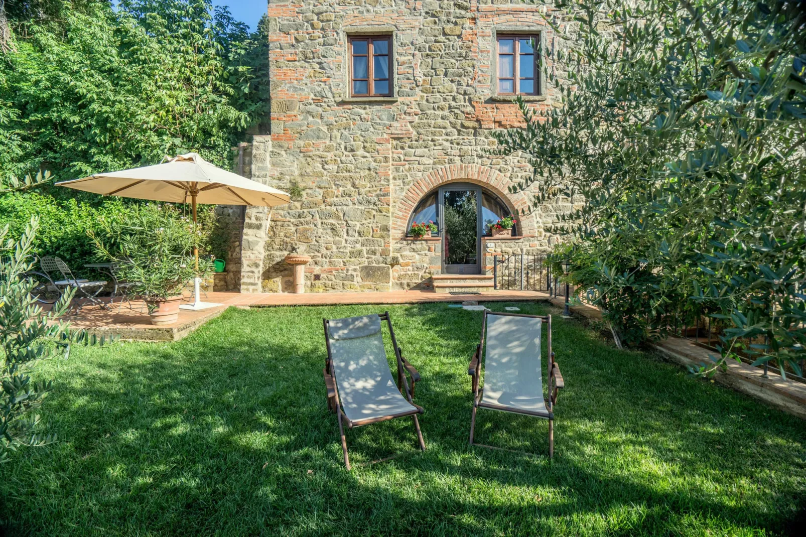 Gaville 8-Exterior summer