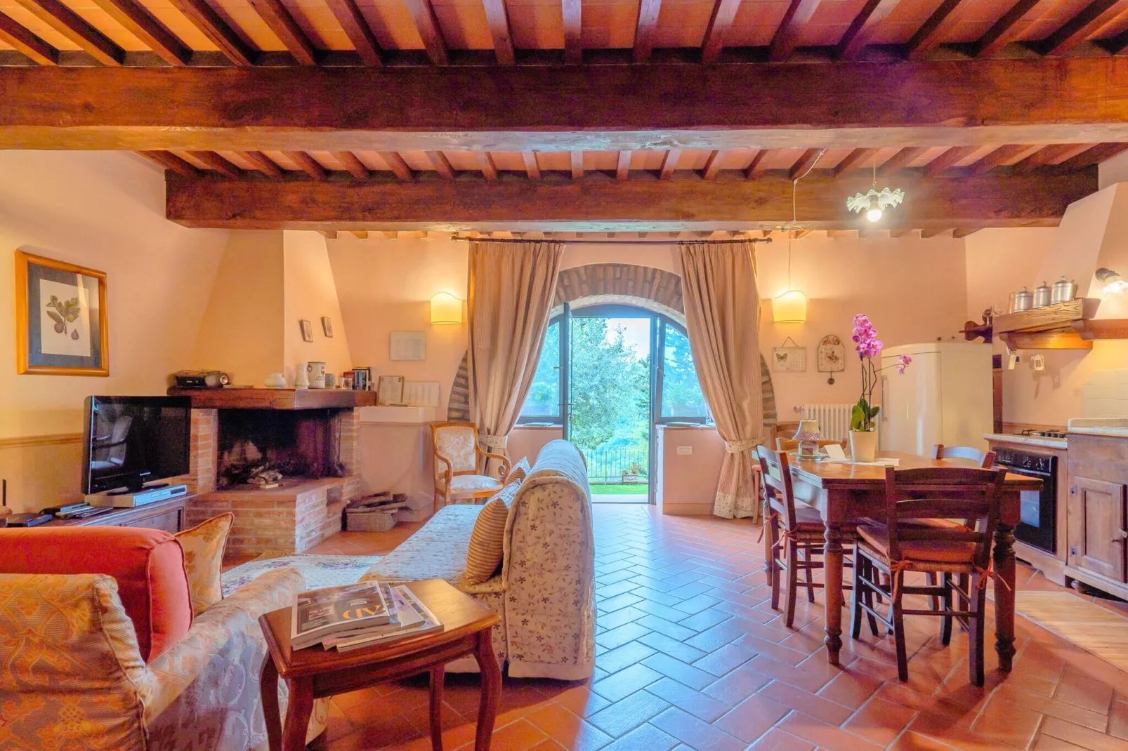 Gaville 8-Living room