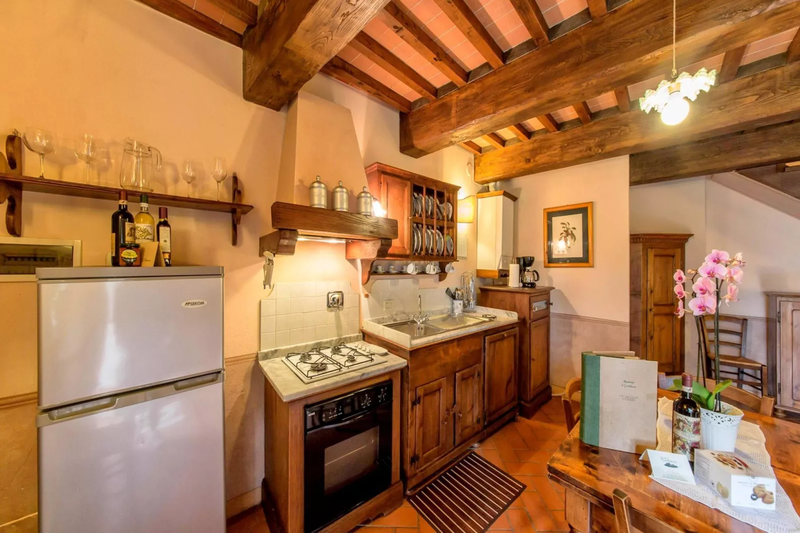 Gaville 8-Kitchen