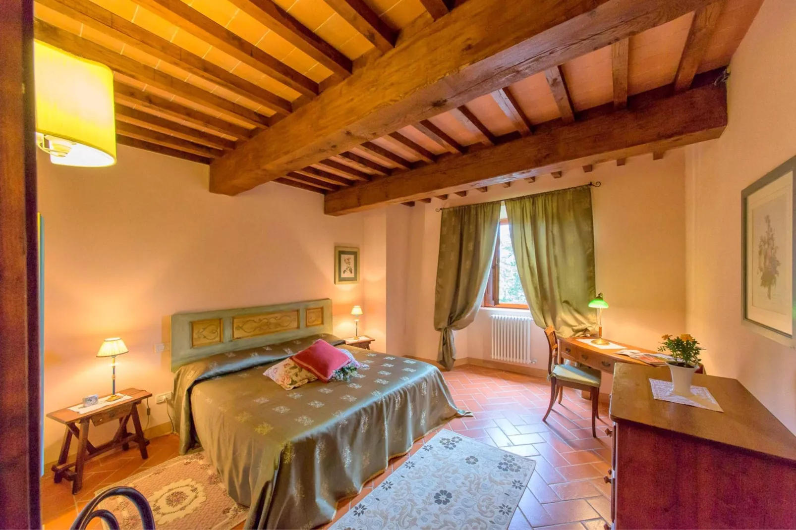 Gaville 8-Bedroom