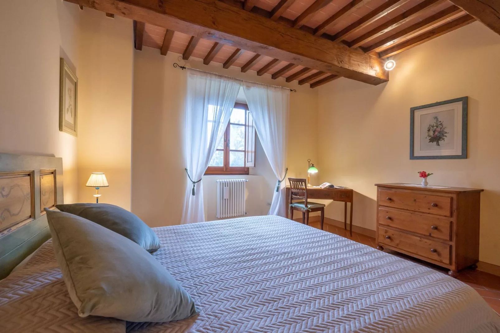 Gaville 8-Bedroom