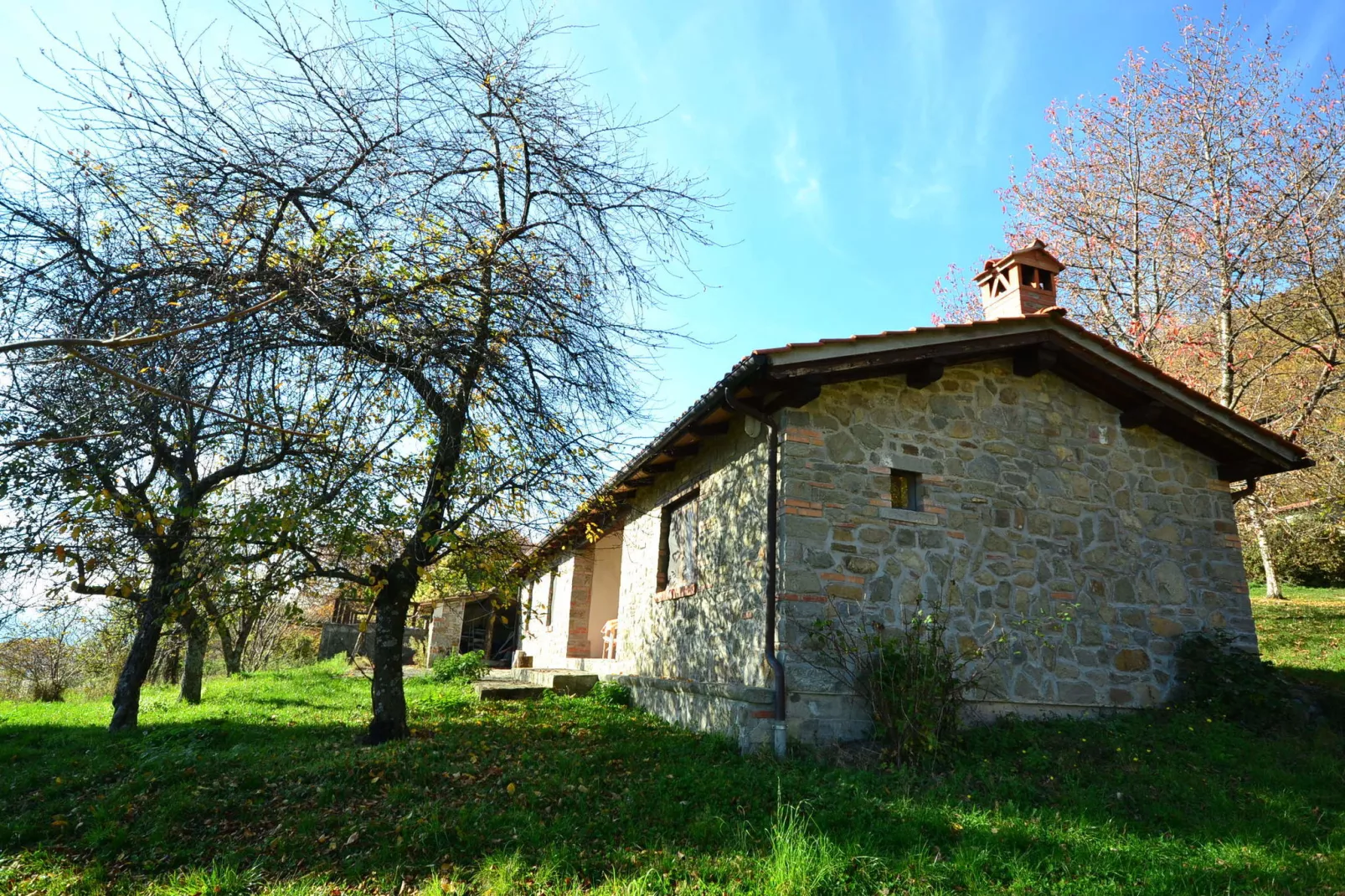 Partitoio Ovile-Exterior summer