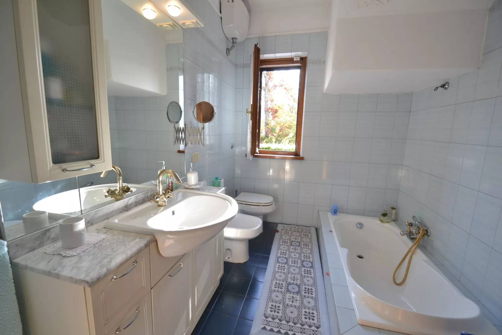 Il Cerro-Bathroom