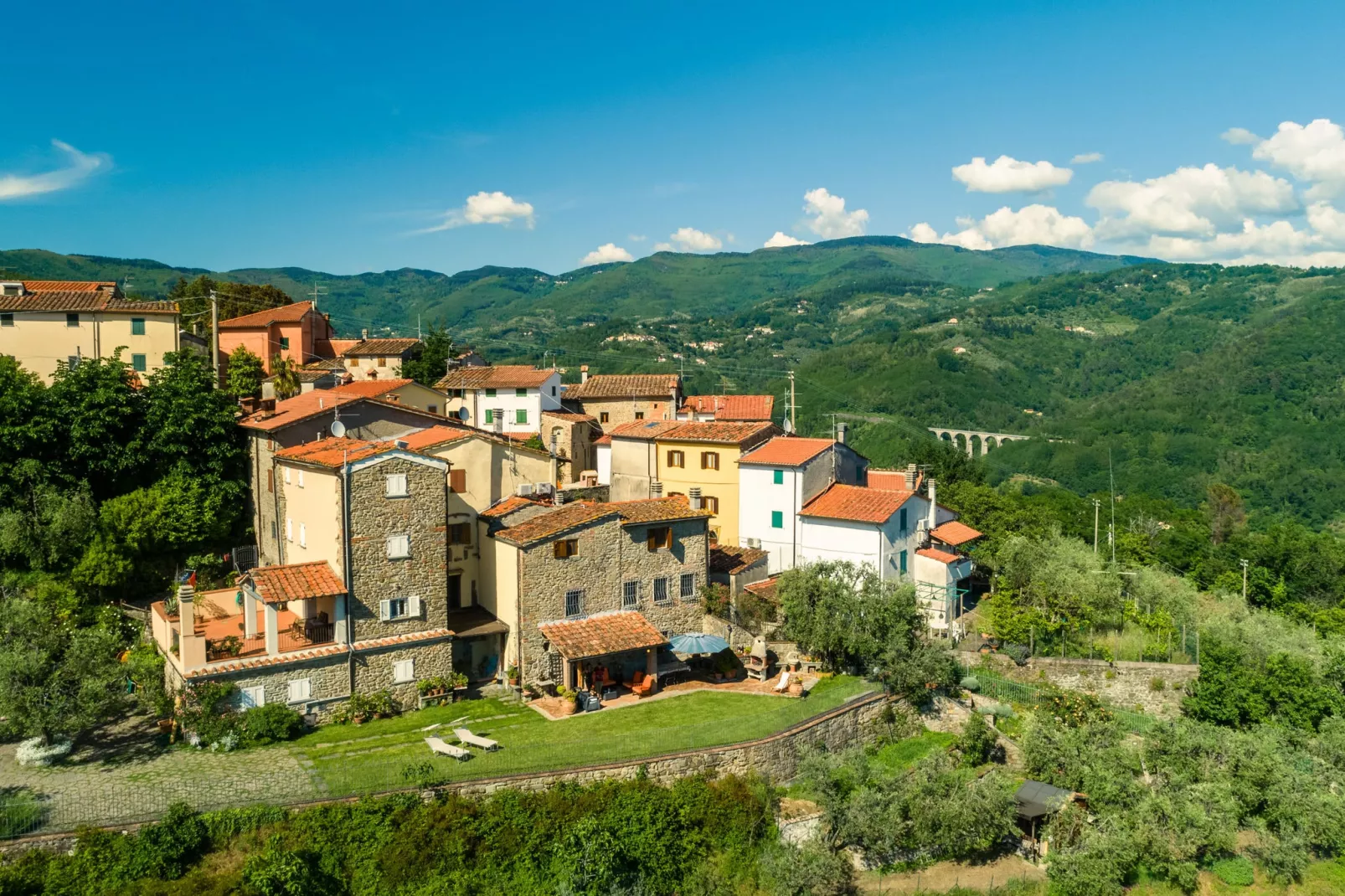 Villa Luciana-Exterior summer