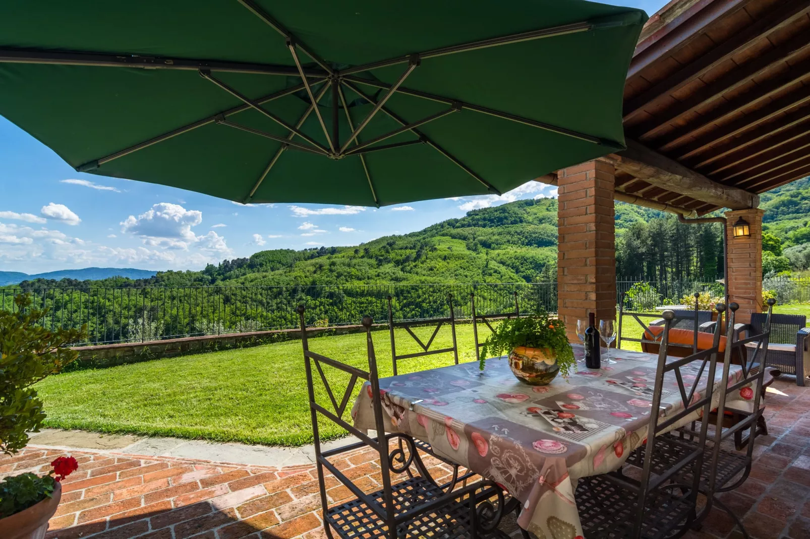 Villa Luciana-Terrace balcony