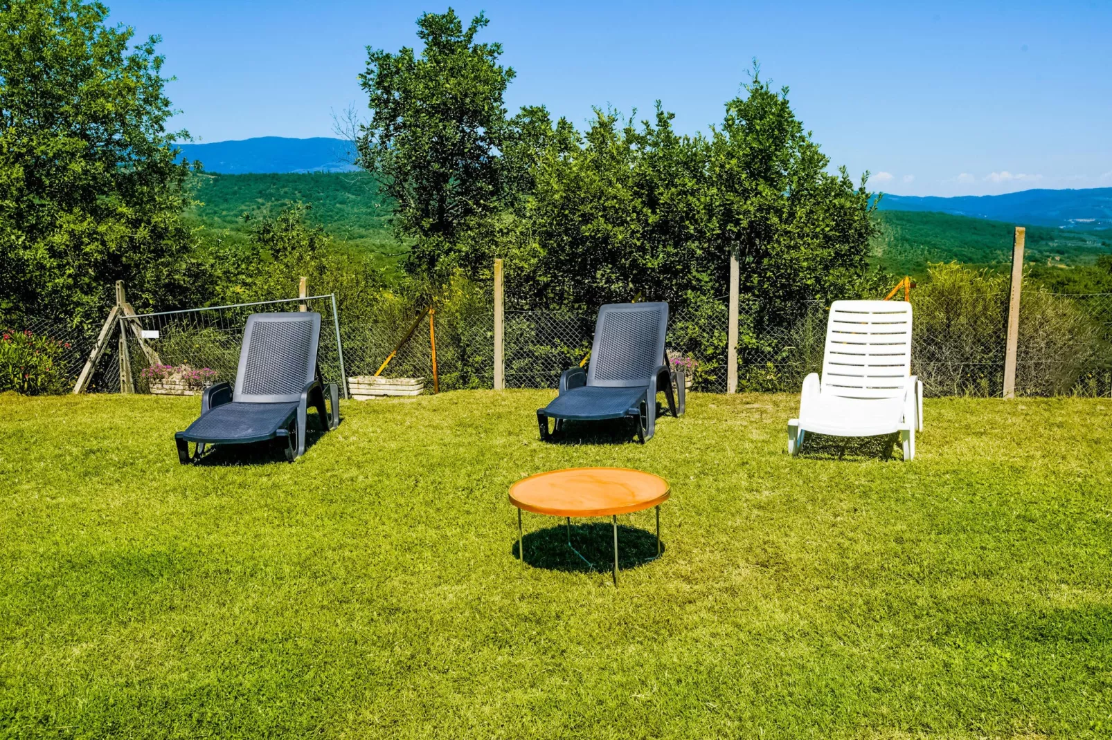 Villa Nonno-Gardens summer
