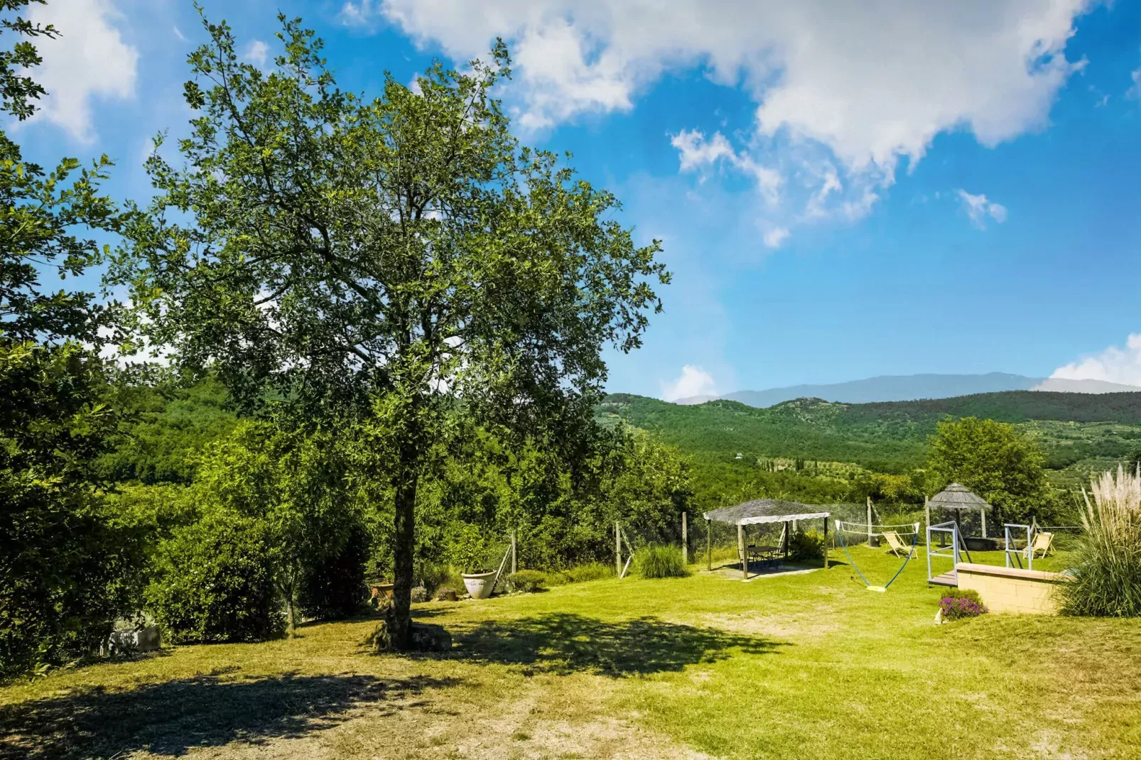 Villa Nonno-Gardens summer