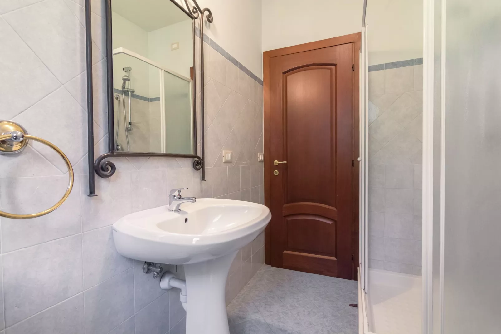 Villa Lonanno-Bathroom