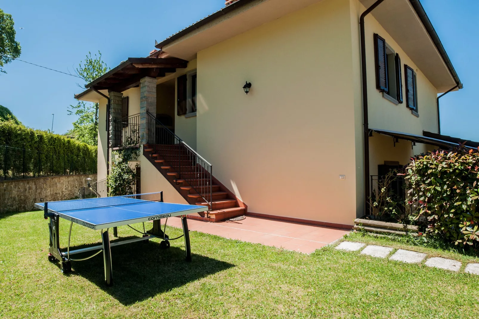 Villa Lonanno-Gardens summer