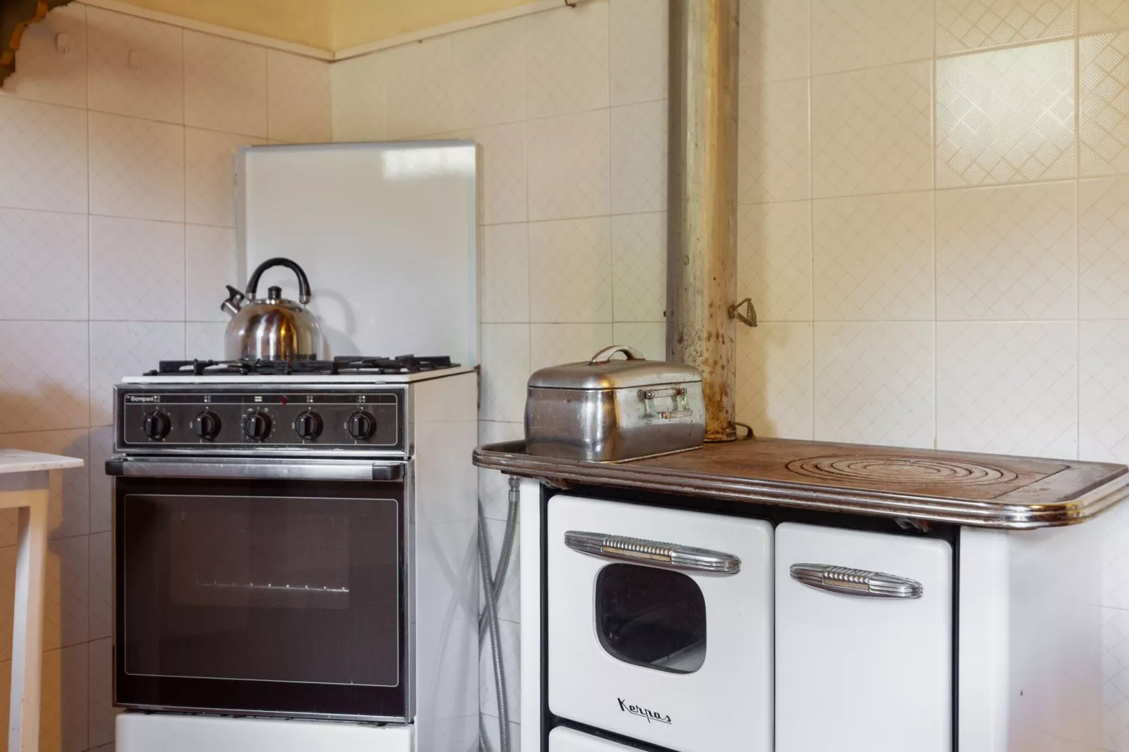 Belvedere Acacie-Kitchen