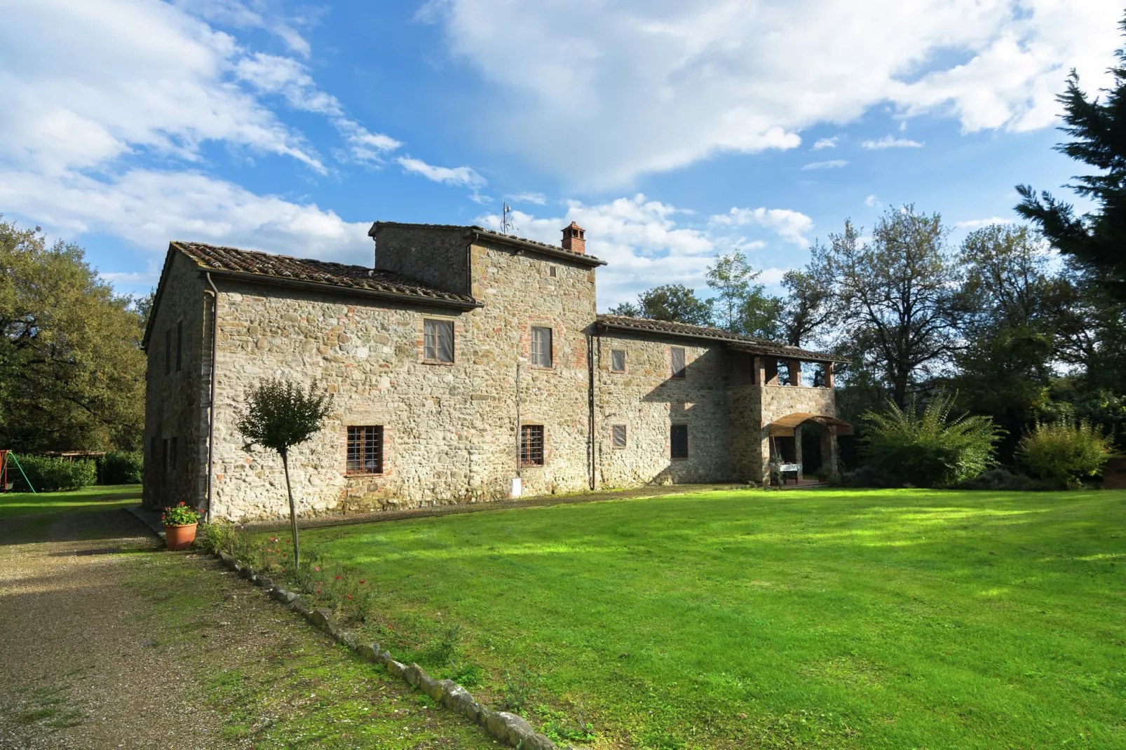 Rimacini-Exterior summer