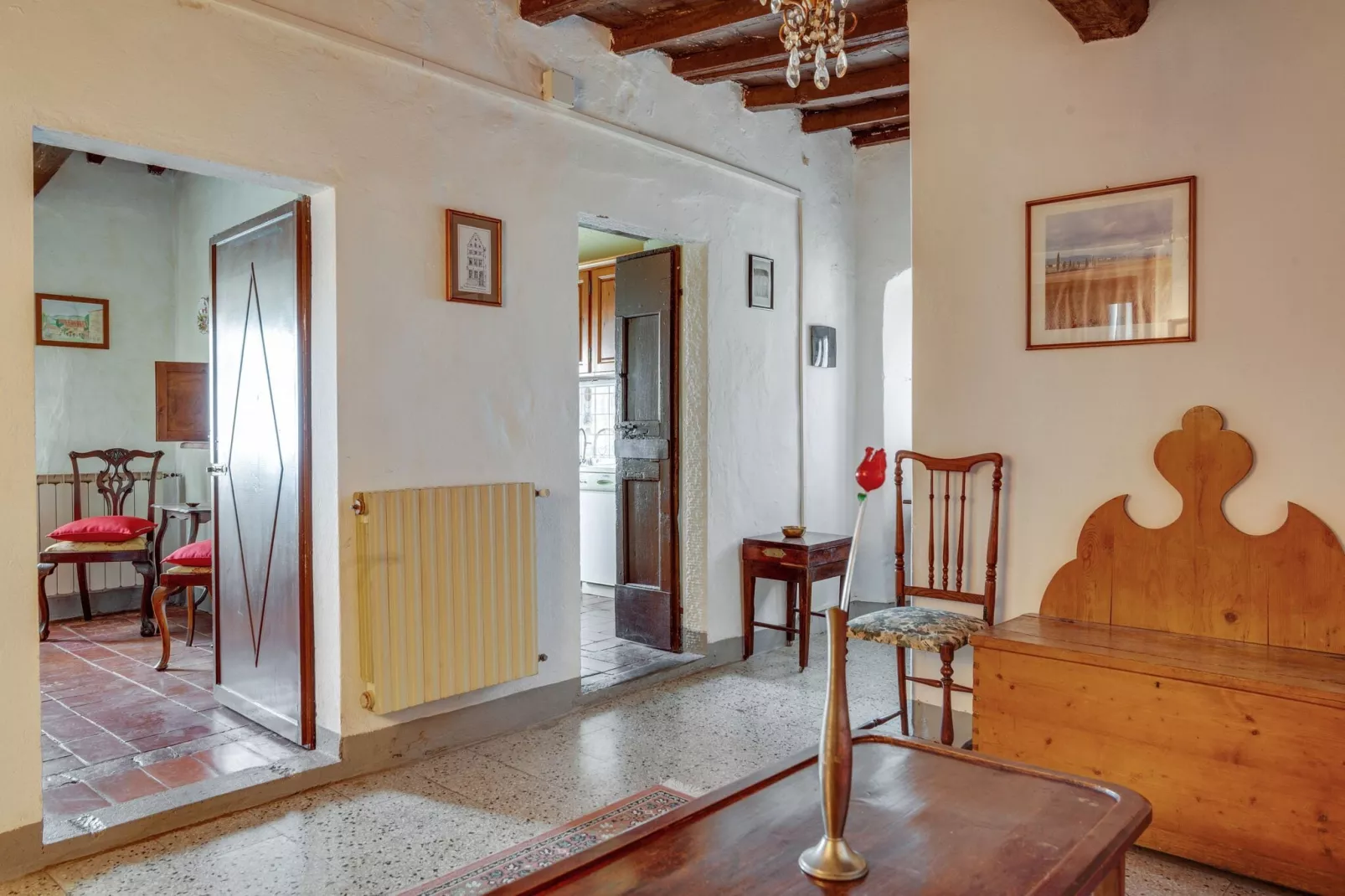 Sud-Living room