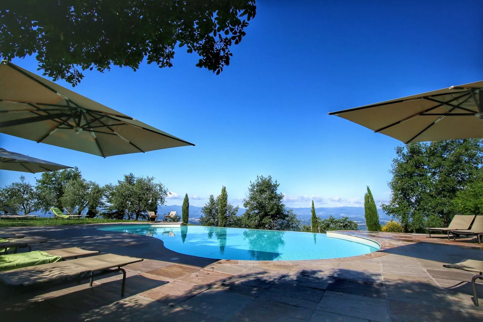 Clemacine-Pool