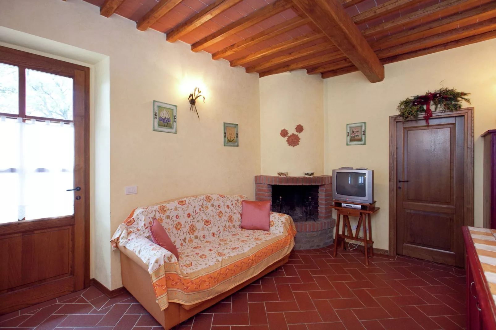 Clemacine-Living room