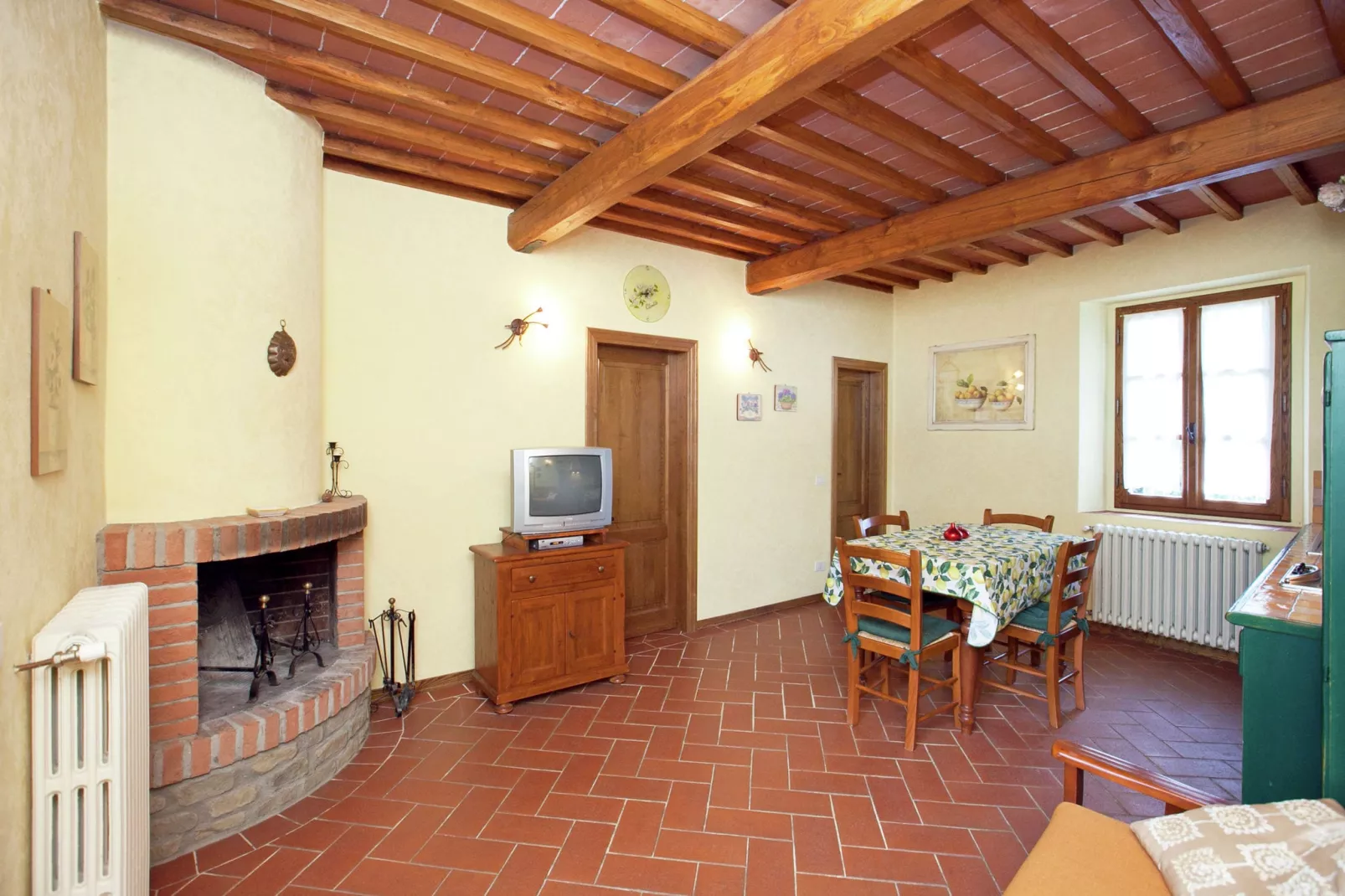 Clemacine-Living room