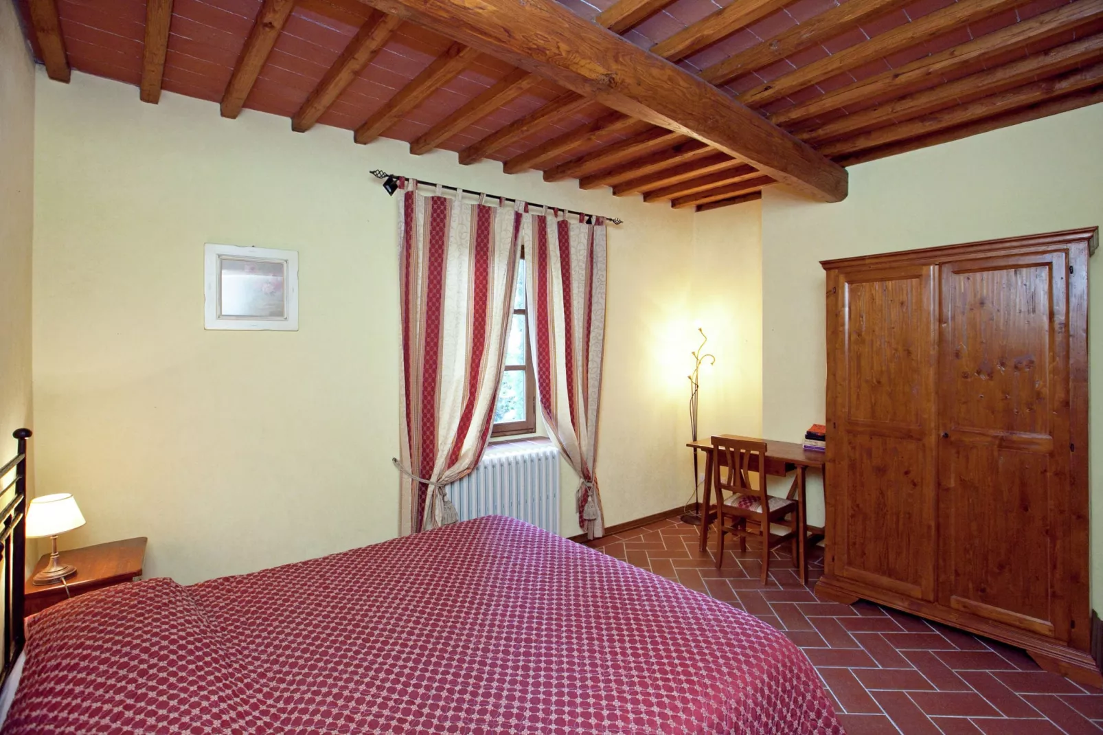 Clemacine-Bedroom