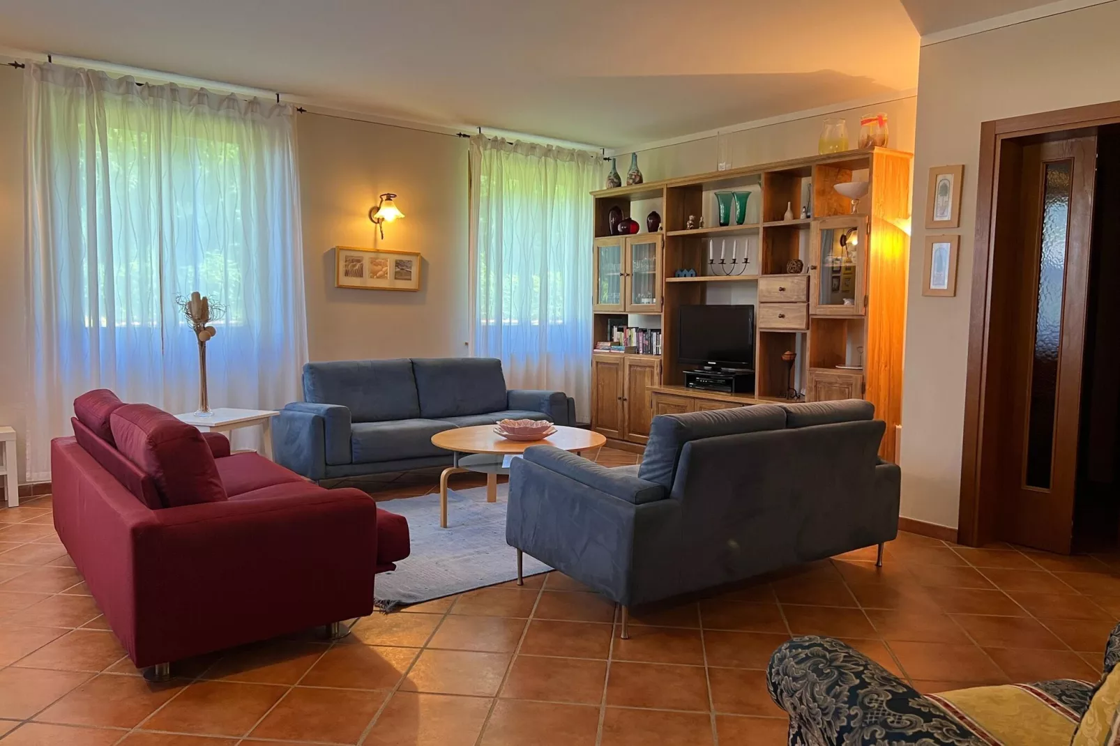 Villa a Loro Ciuffenna-Living room