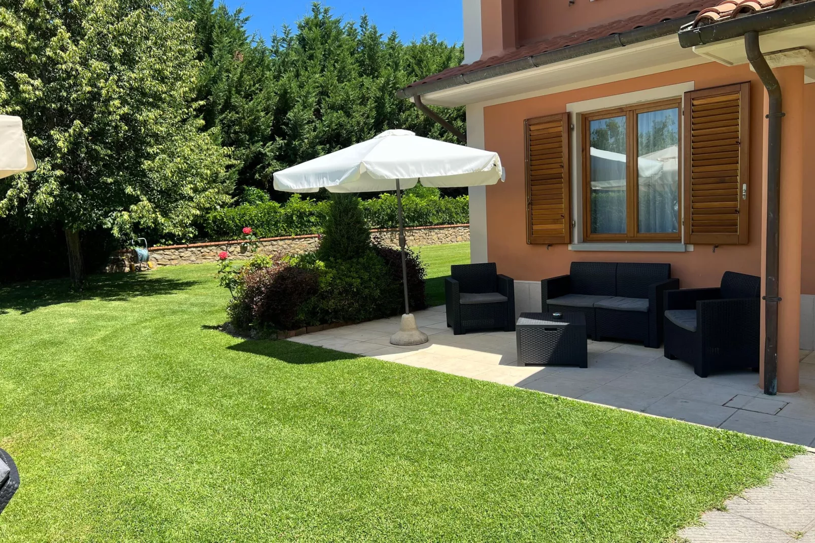 Villa a Loro Ciuffenna-Gardens summer