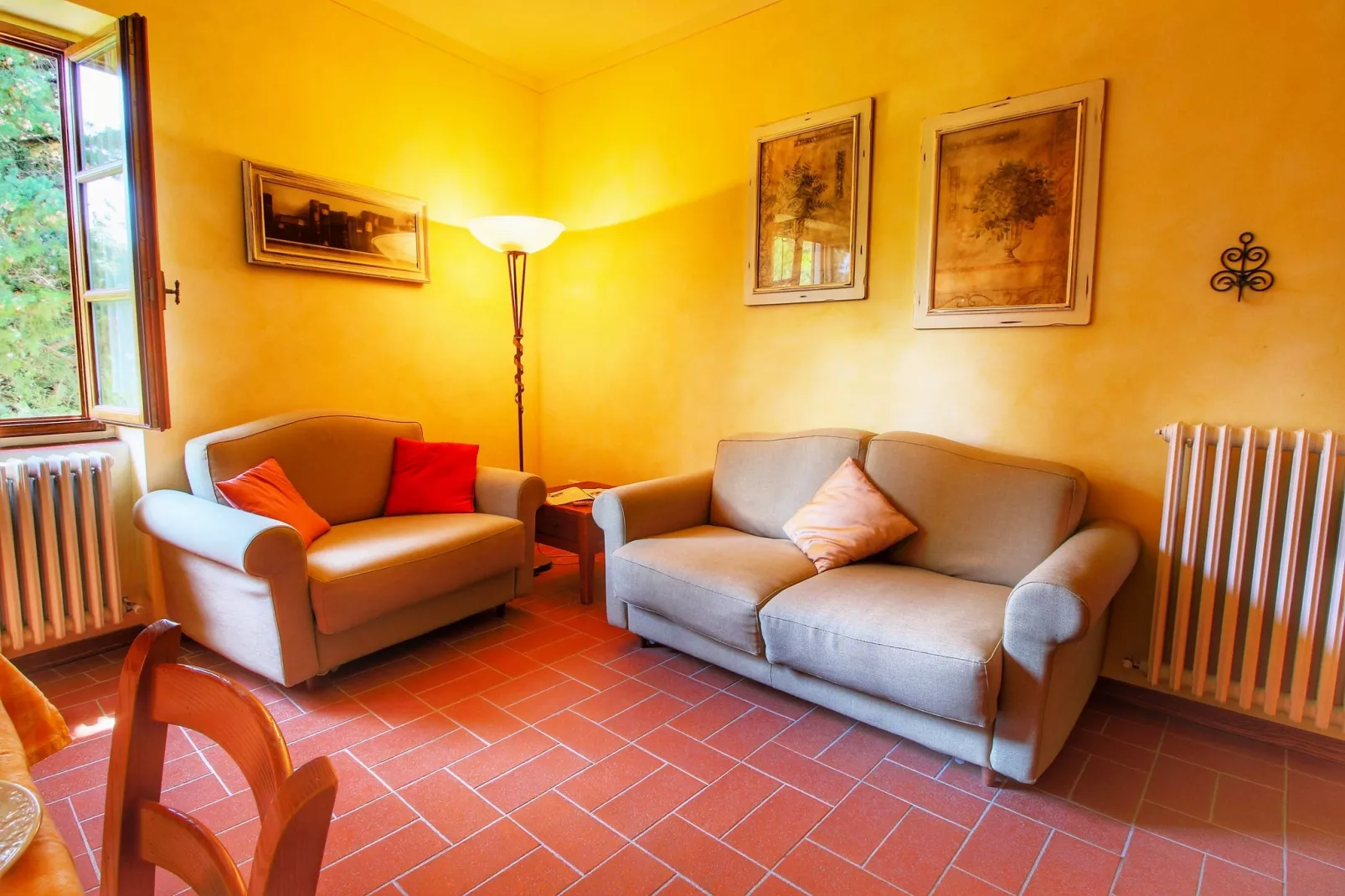 Caprifoglia-Living room
