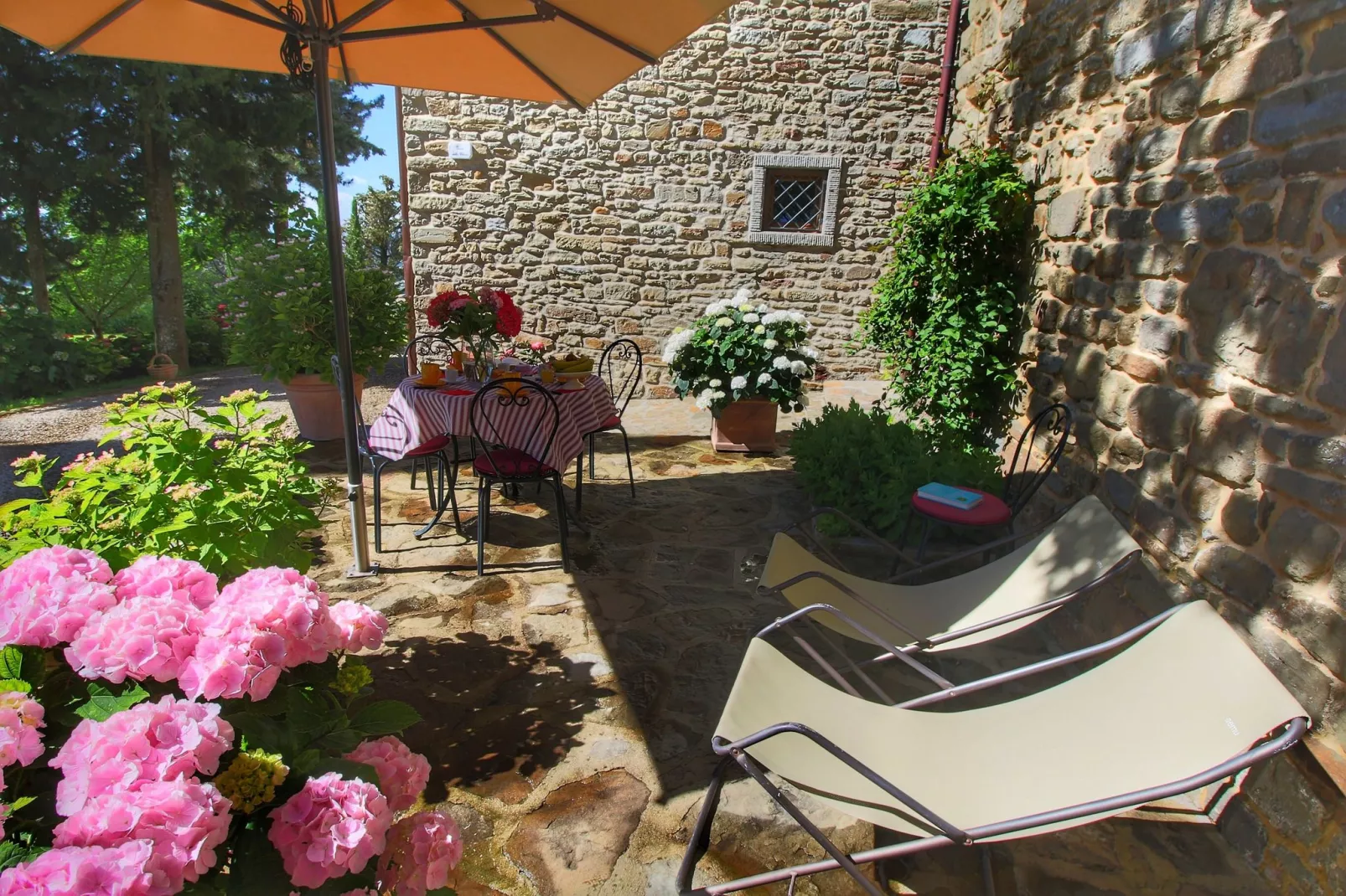 Caprifoglia-Terrace balcony