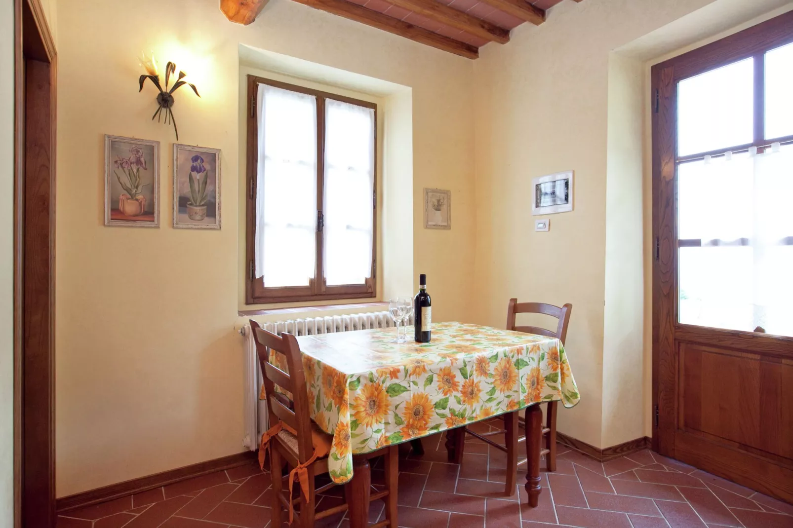 Glici-Dining room