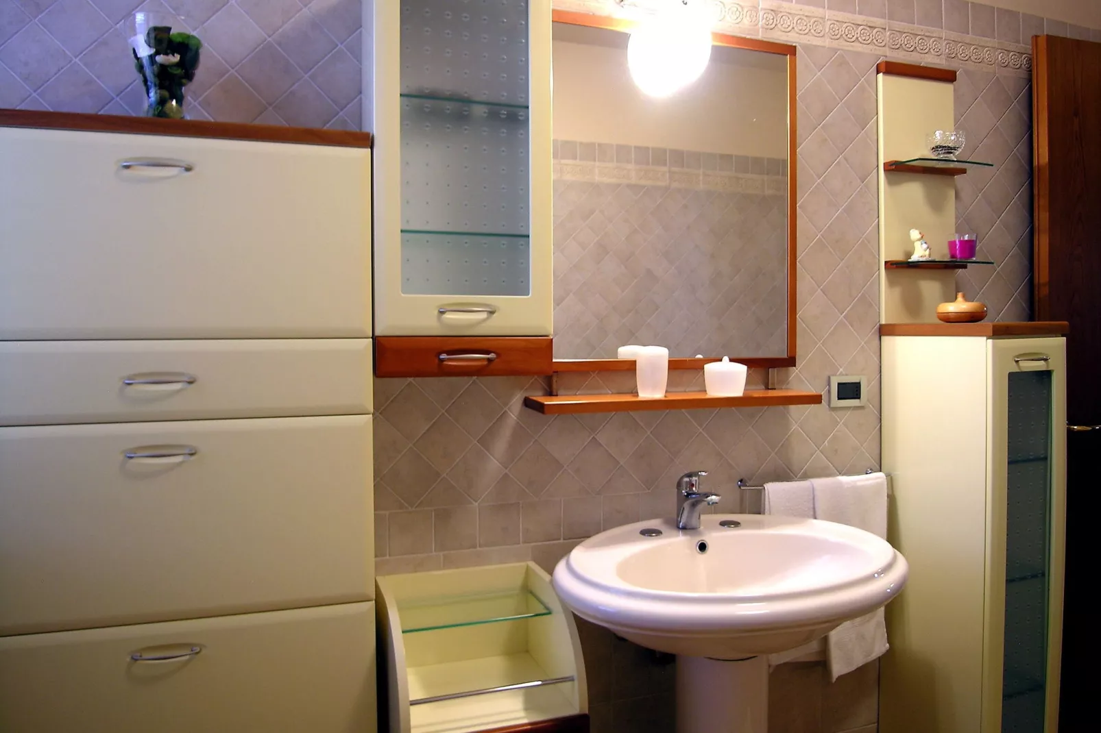 Otto a Loro Ciuffenna-Bathroom