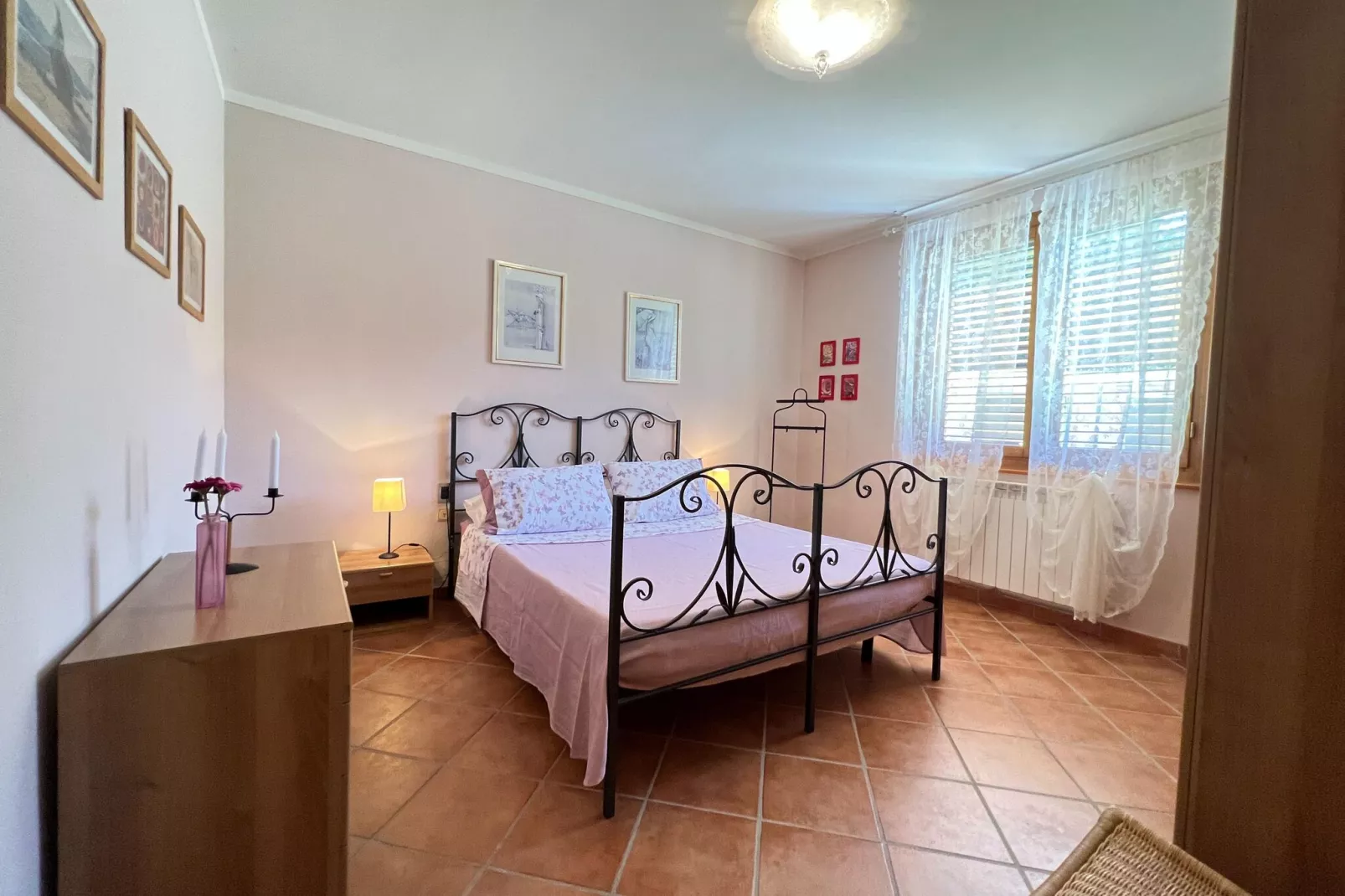 Otto a Loro Ciuffenna-Bedroom
