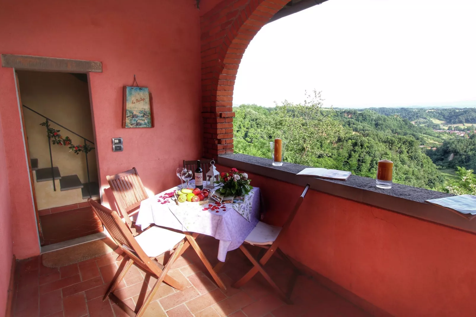 Le Balze-Terrace balcony