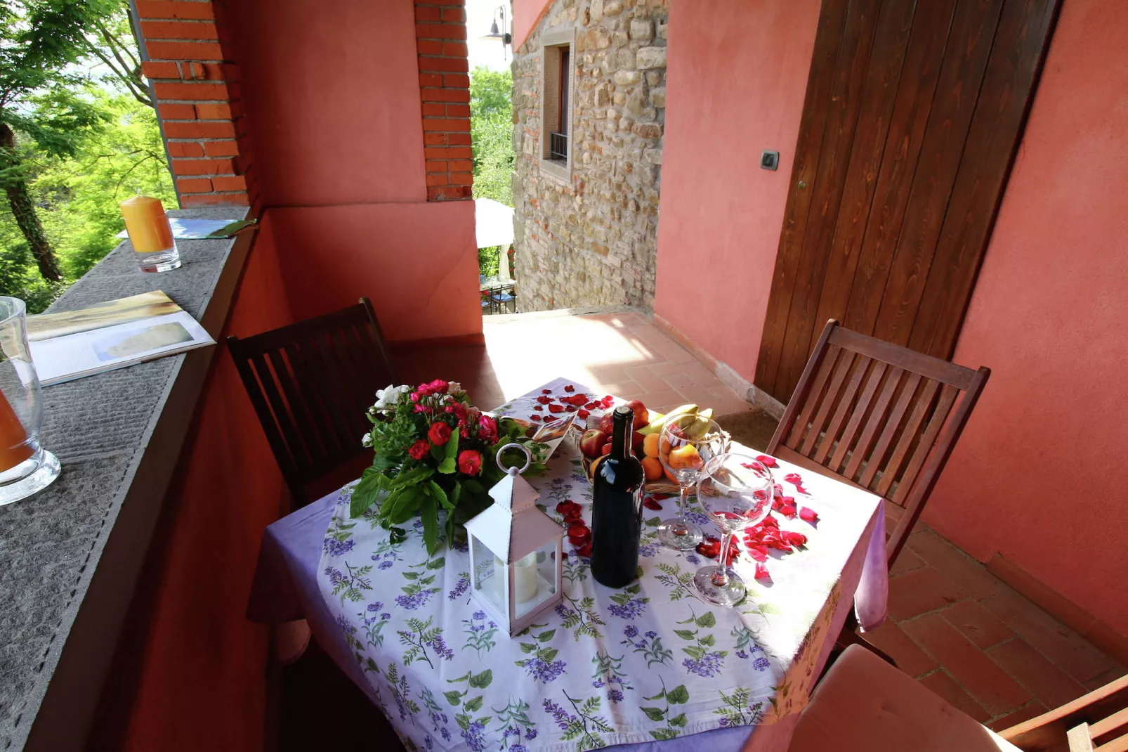 Le Balze-Terrace balcony
