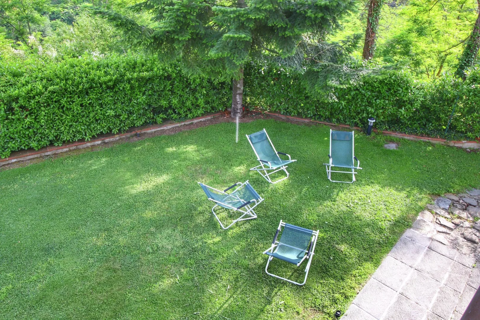 Le Balze-Gardens summer