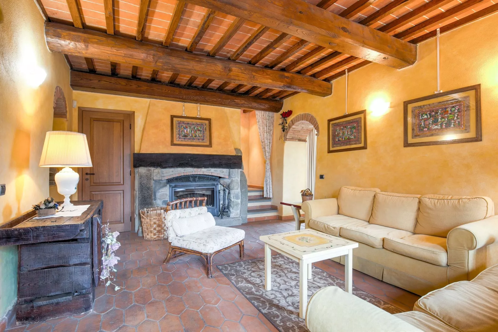 La Perla-Living room