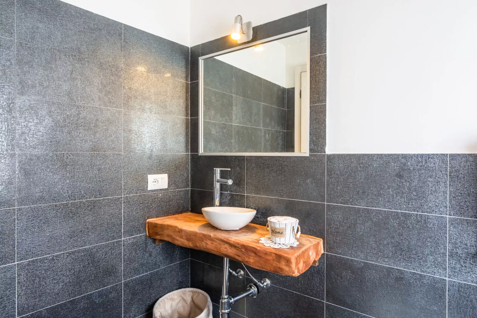 Simone-Salle de bain