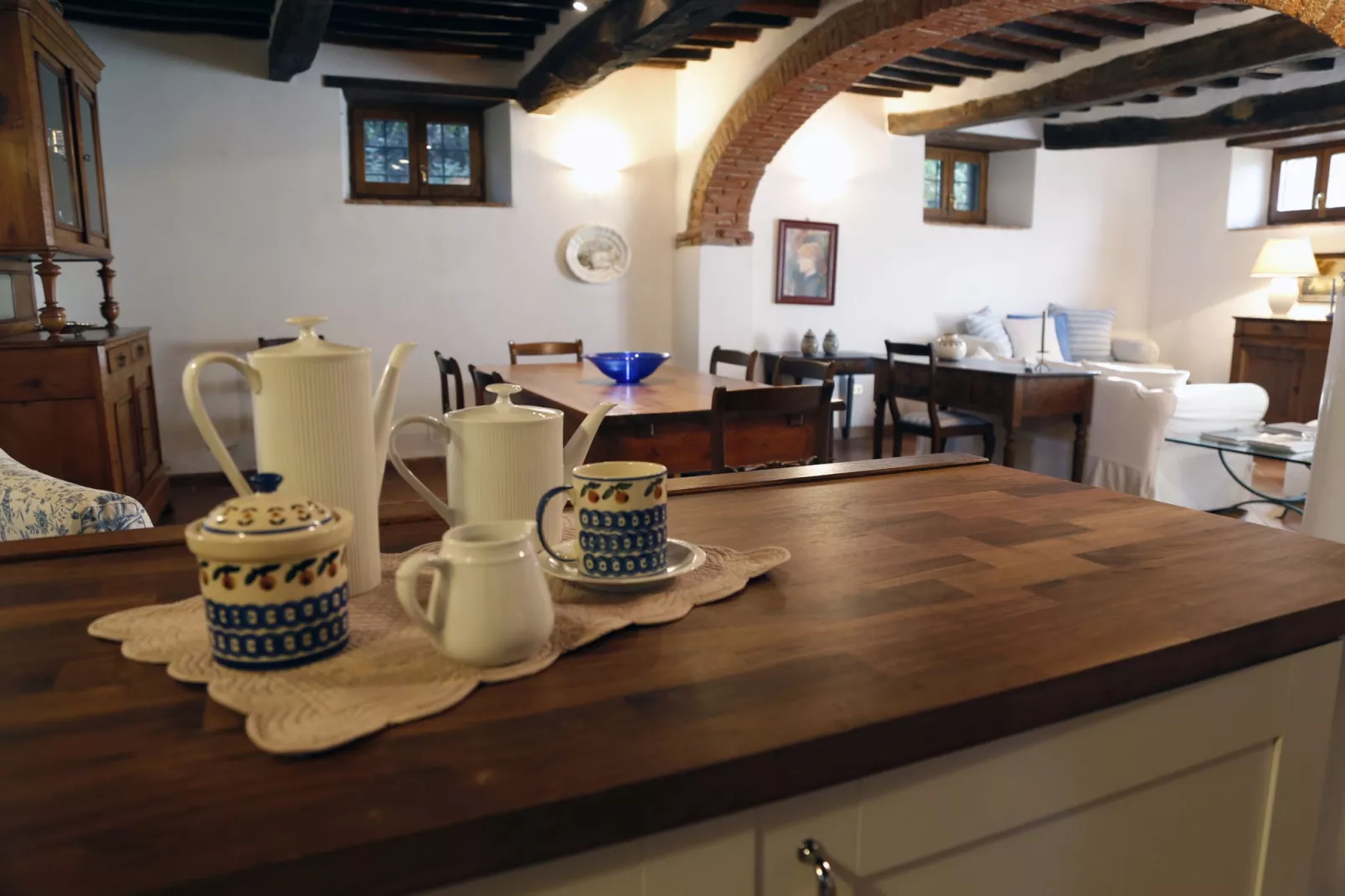 Poggiolino-Living room