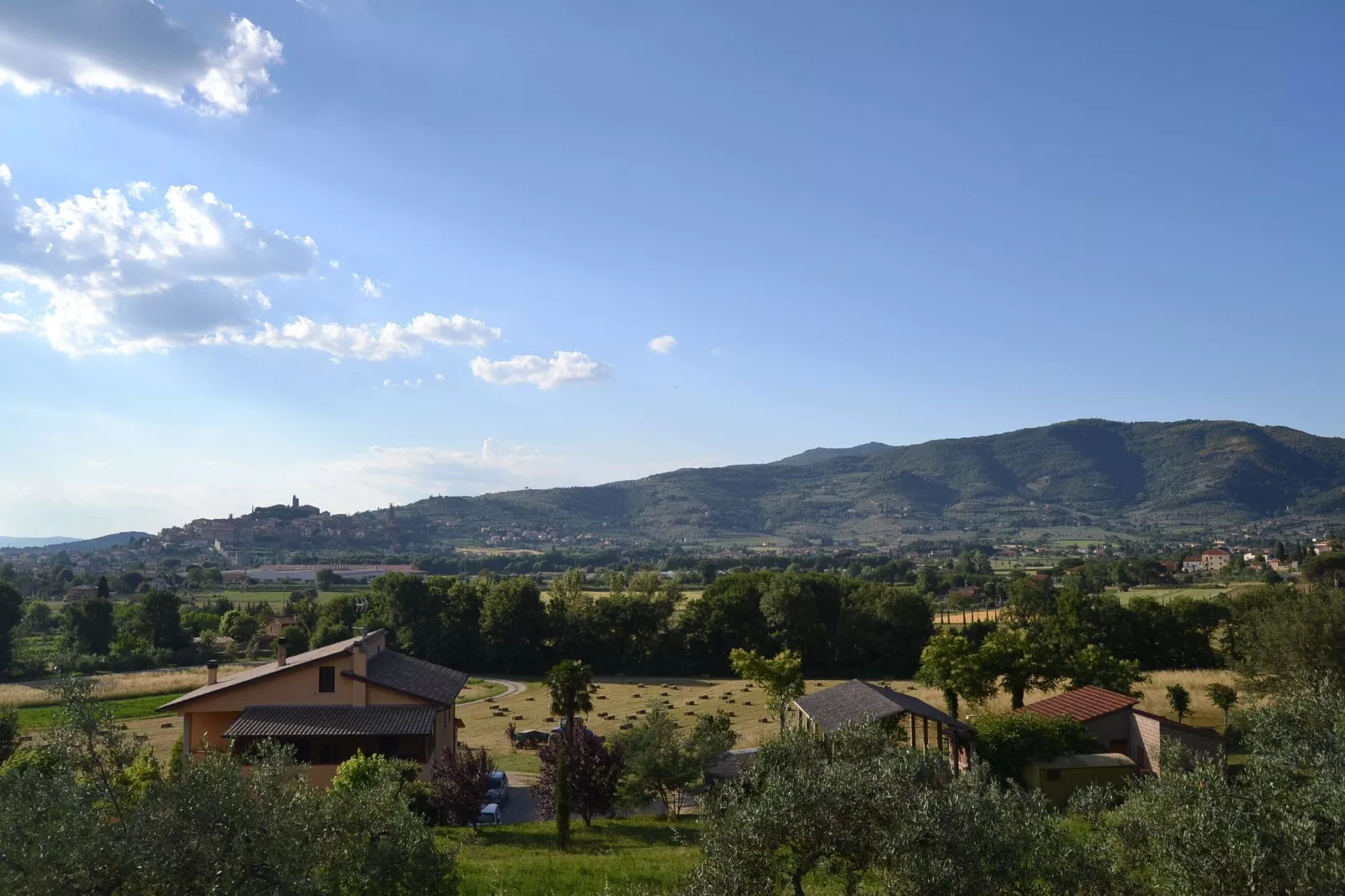 Casa Poggiolo-View summer