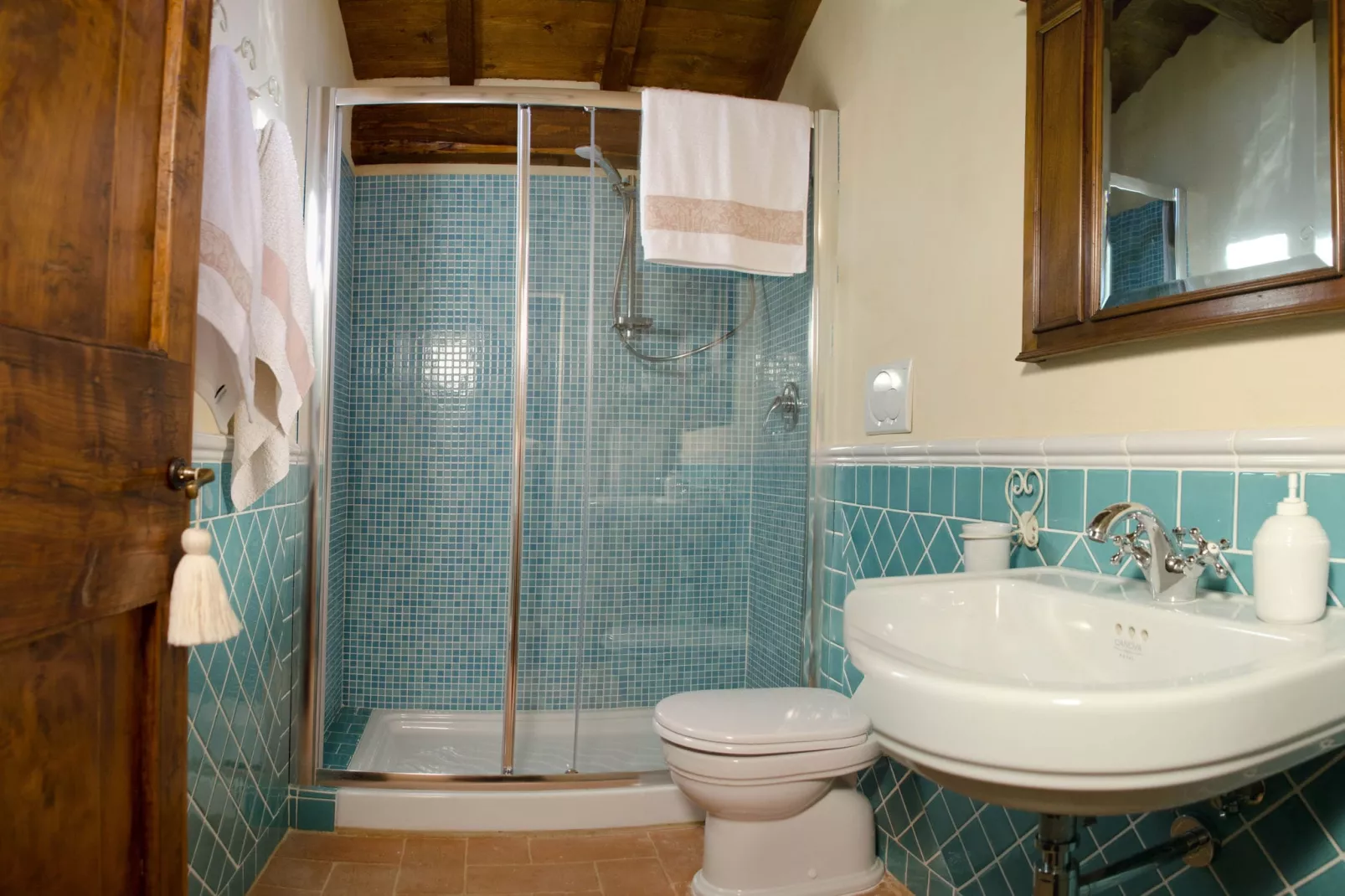 Casa Poggiolo-Bathroom