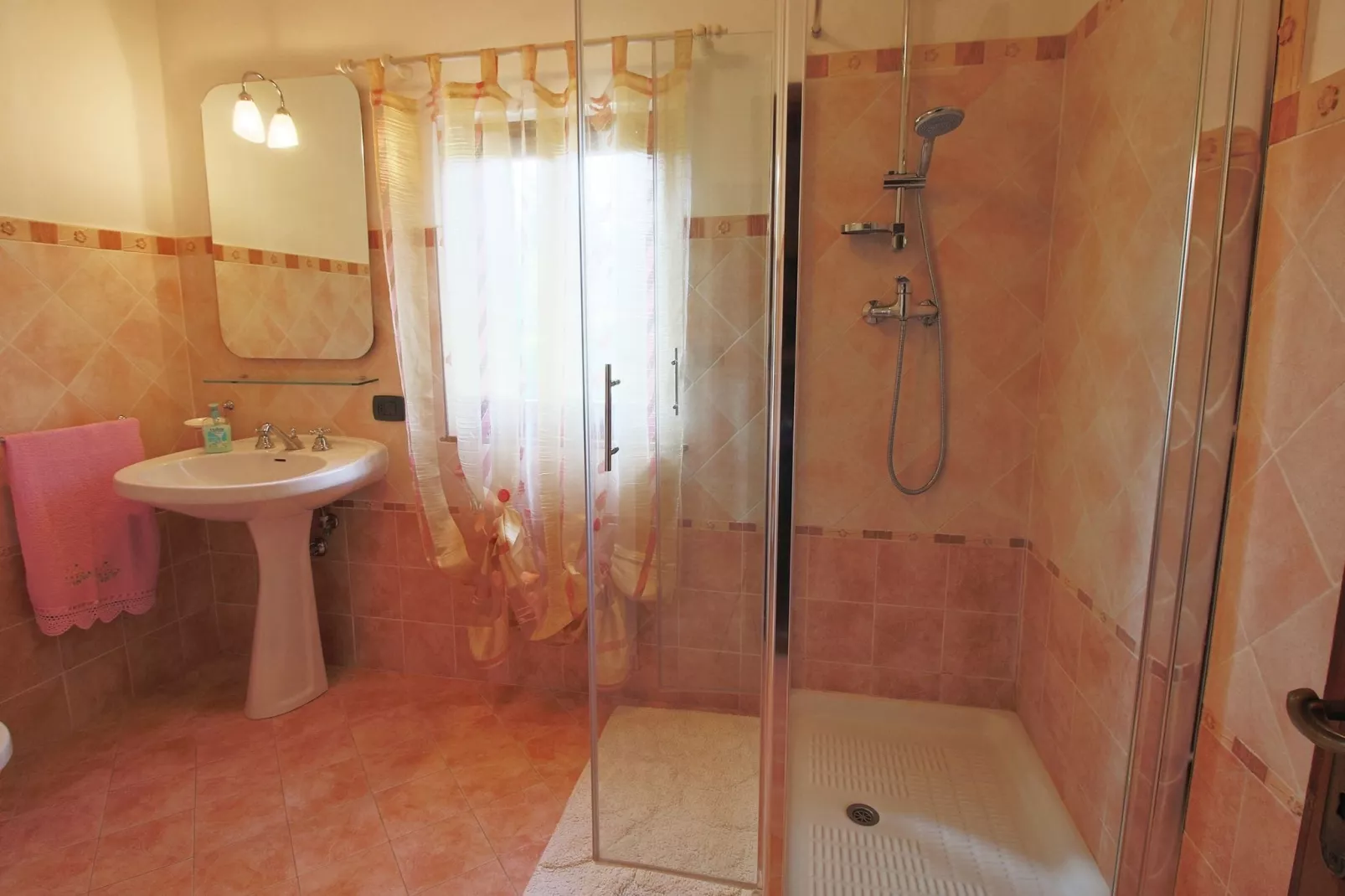 Montecchio-Bathroom
