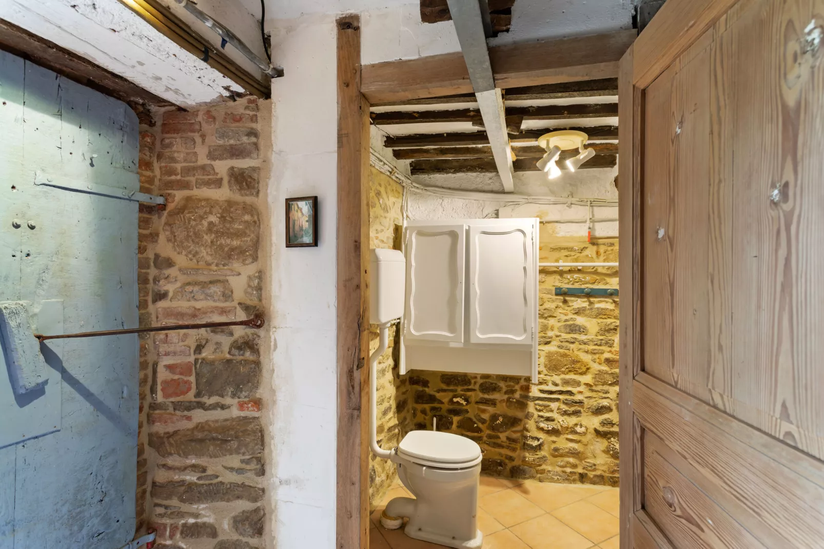 Tillia-Bathroom