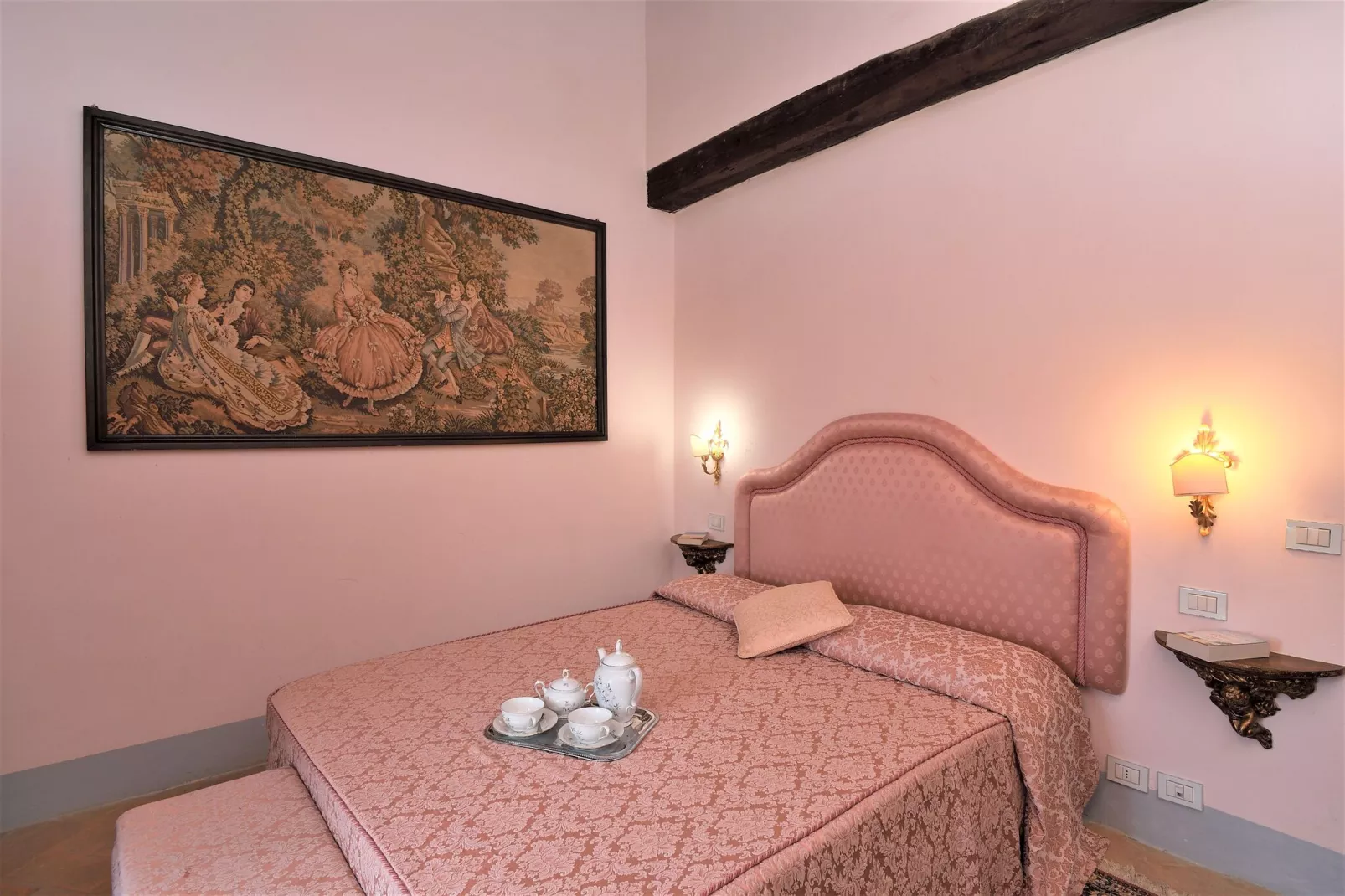 Michelangelo-Bedroom