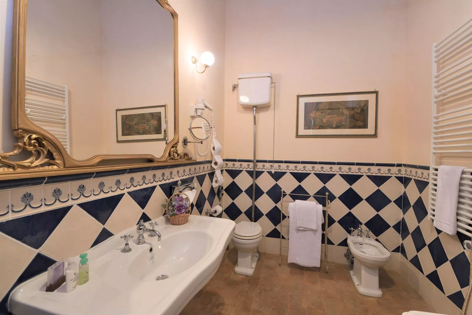 Michelangelo-Bathroom