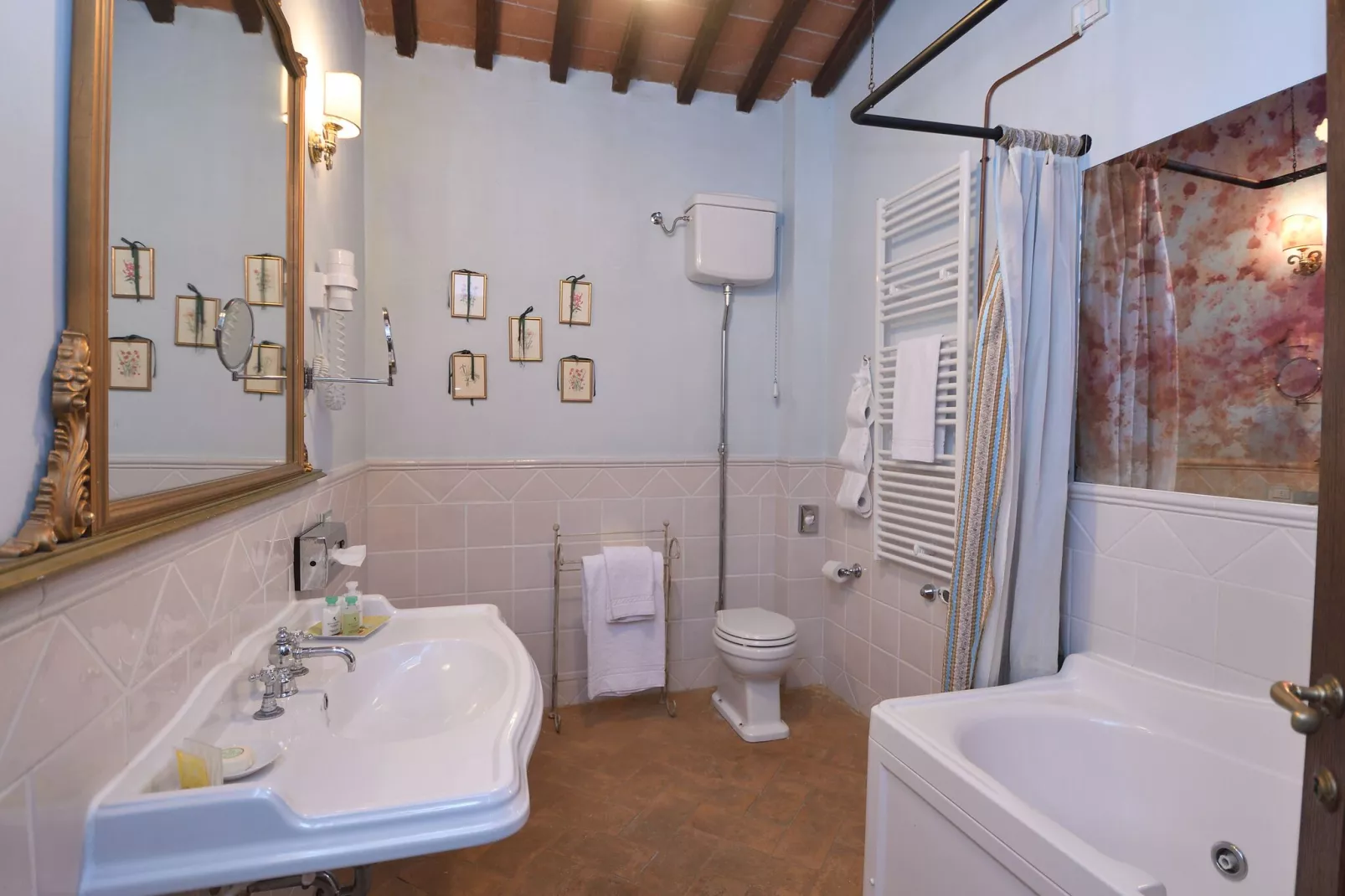 Michelangelo-Bathroom
