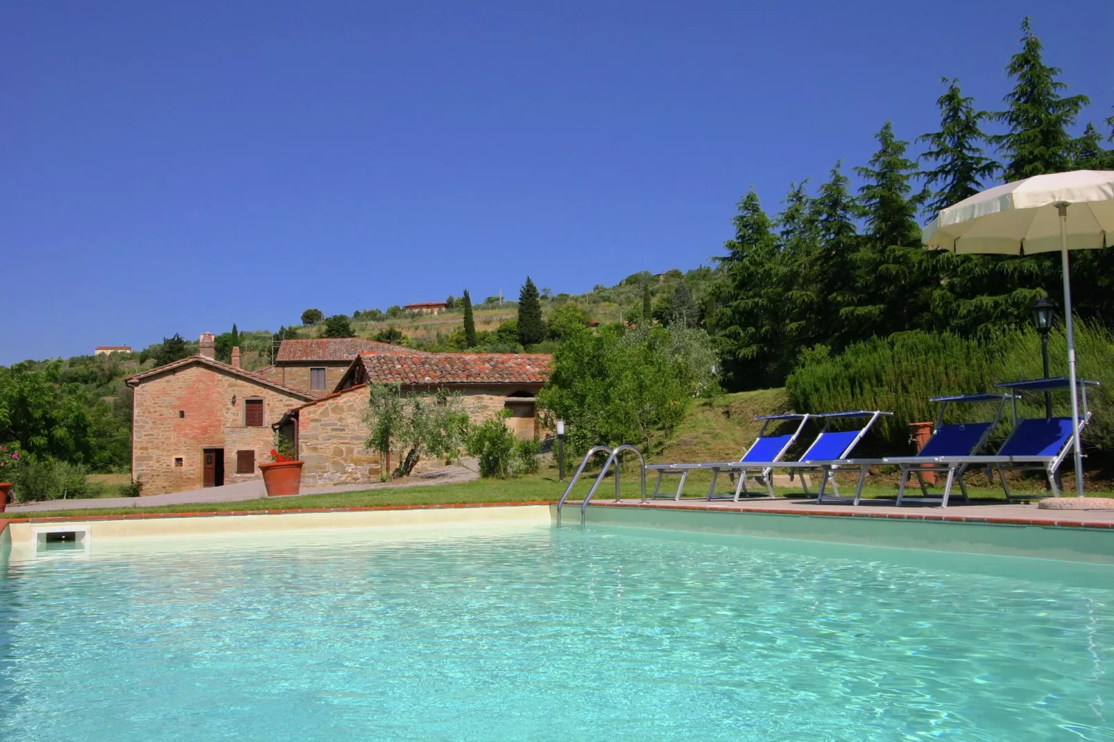Fontocchio Diciassette-Exterior summer