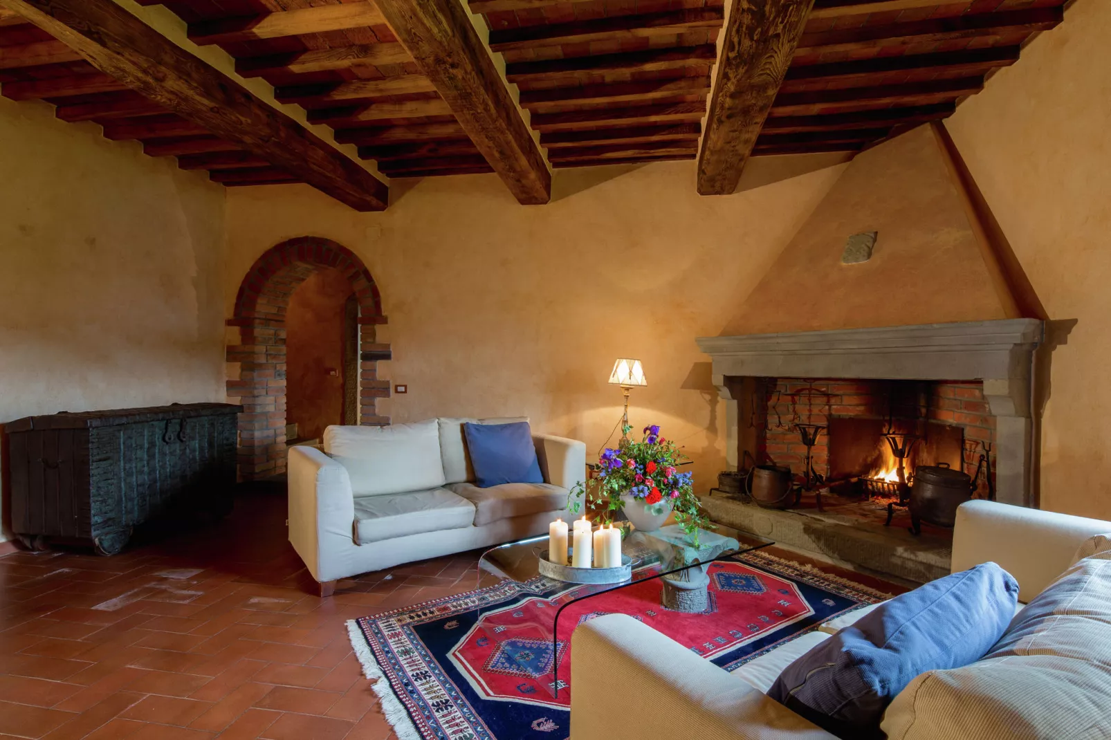 Alma-Living room