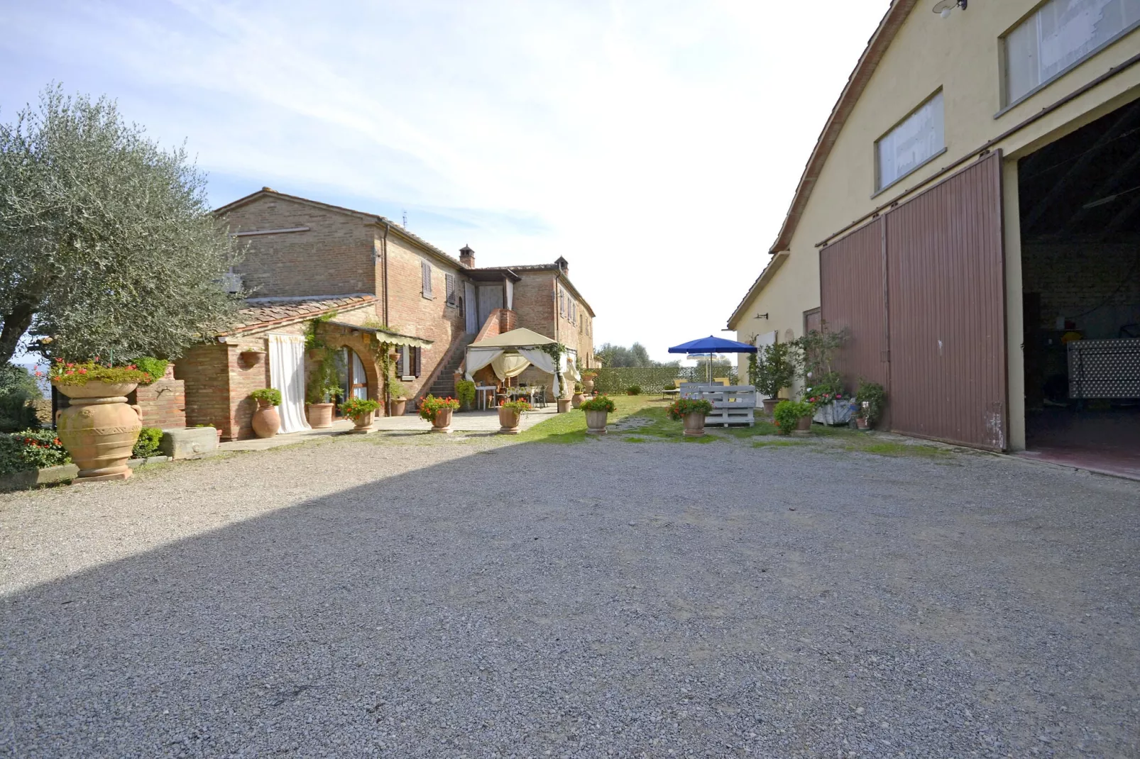 Casale  Valdichiana-Exterior summer